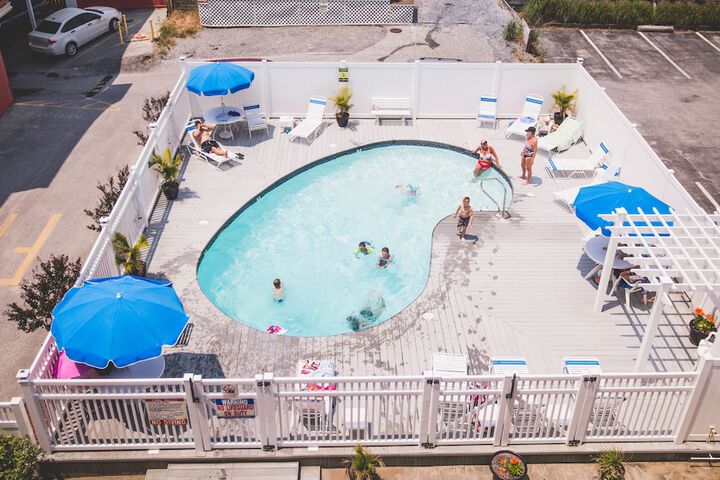 Pool 31 of 51