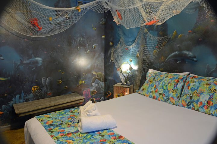 Room 25 of 51
