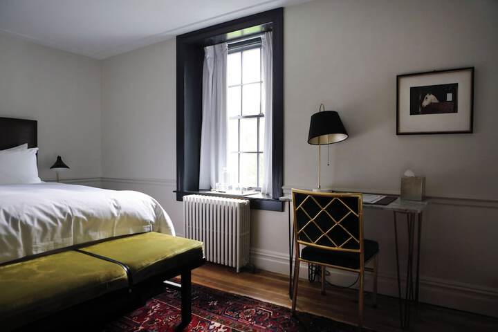 Room 35 of 124