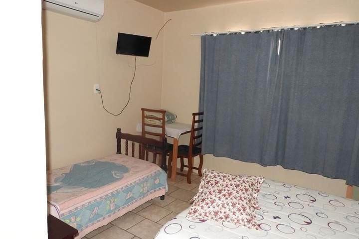 Room 3 of 7