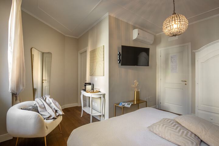 Room 18 of 63
