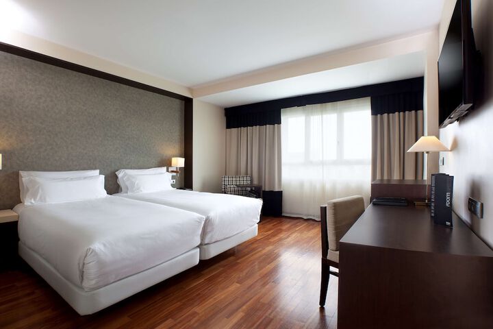 Room 18 of 53
