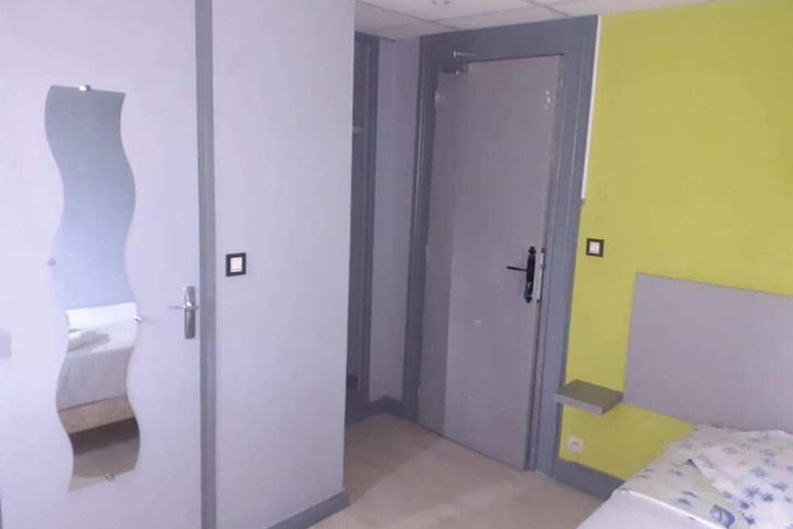Room 43 of 47