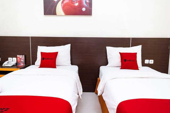 Room 28 of 29