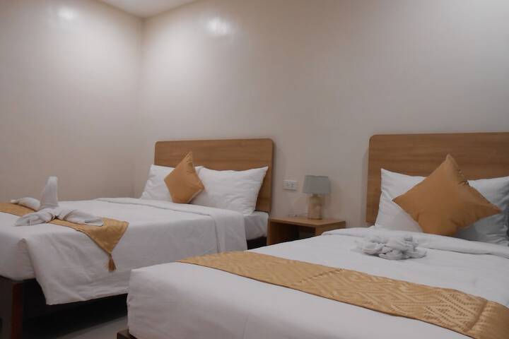 Room 4 of 34
