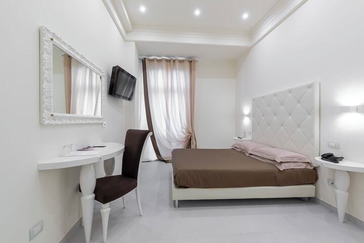 Room 69 of 208