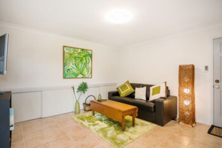 Room 4 of 16