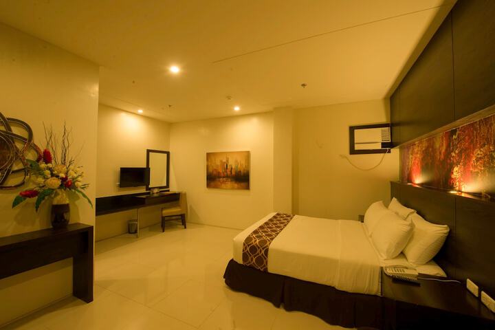 Room 4 of 38