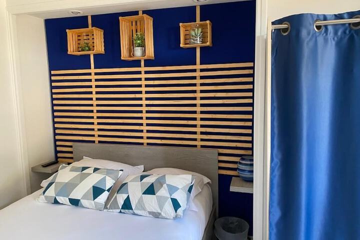 Room 21 of 62