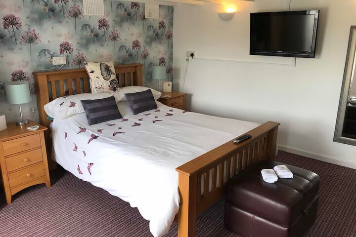Room 18 of 27