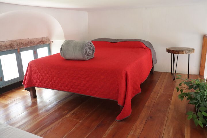 Room 9 of 23