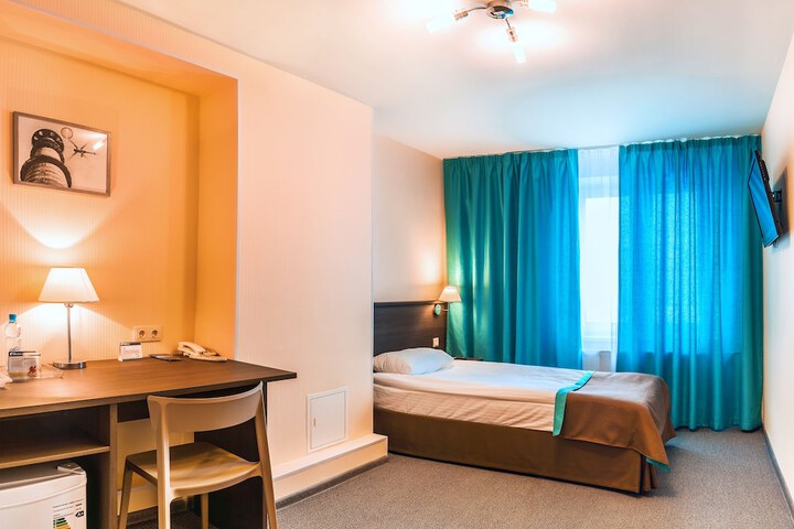 Room 6 of 39