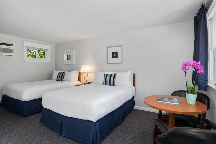 Room 6 of 30