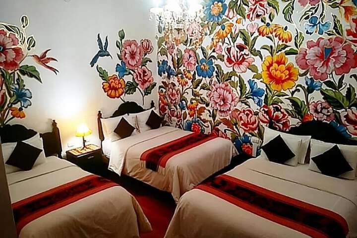 Room 4 of 18