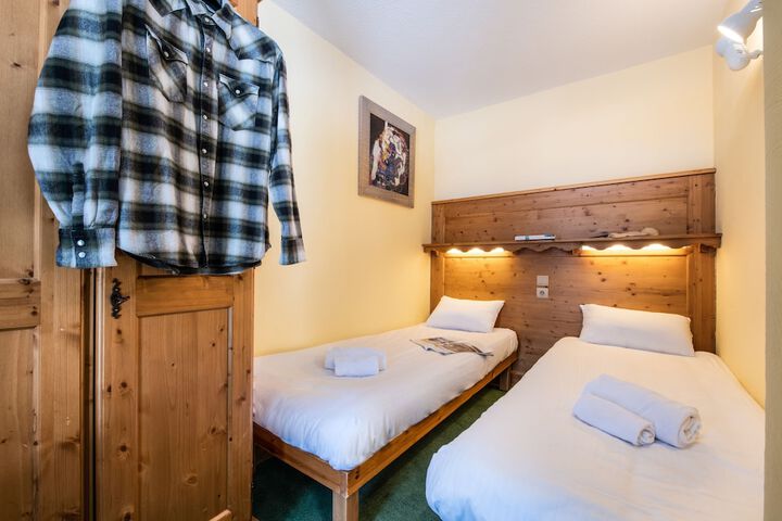 Room 15 of 44