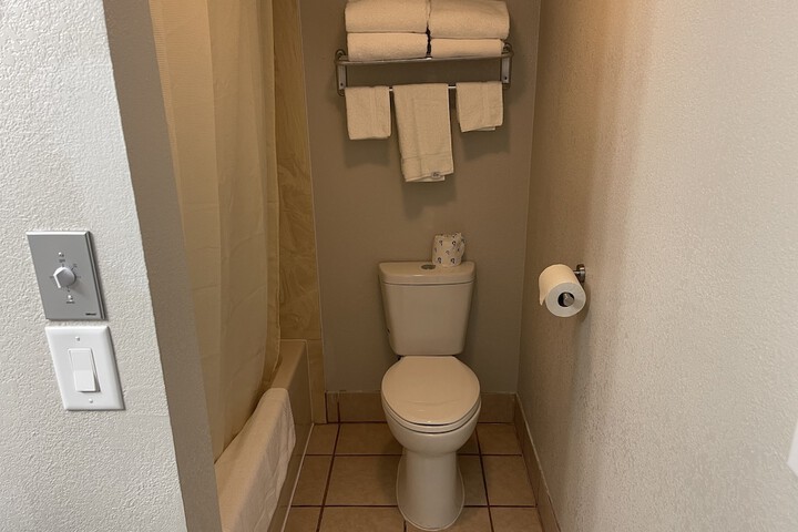 Room 15 of 21