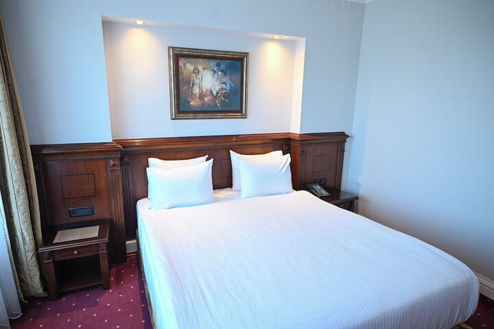 Room 20 of 84