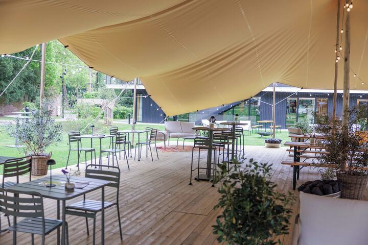 Photo of Bienheureux - Hôtel & Restaurant