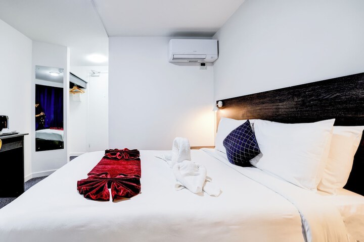 Room 31 of 63