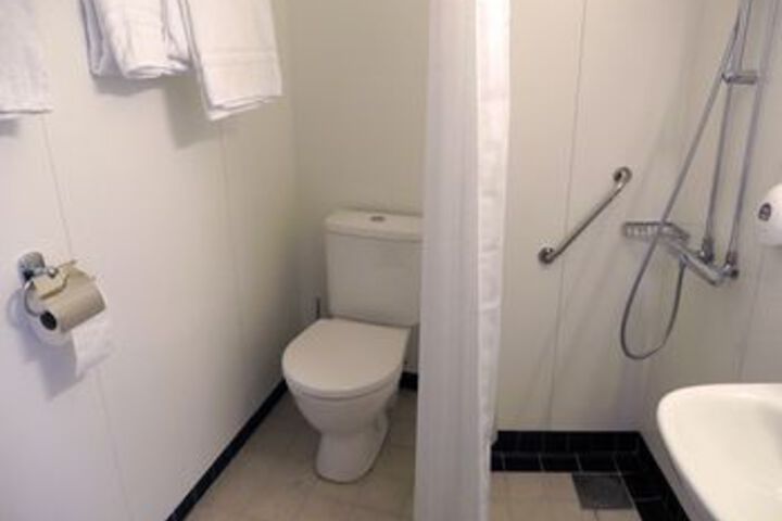Room 7 of 59