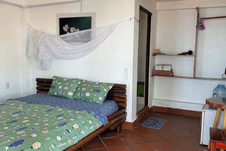 Room 14 of 79