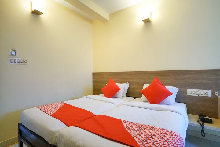 Room 16 of 25