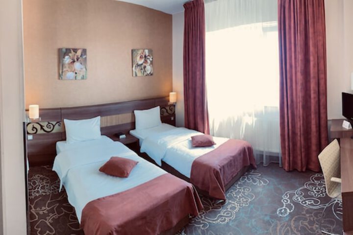 Room 15 of 35