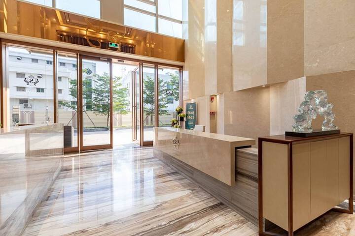 Exterior of Li Tu Apartment Zhujiang New Town