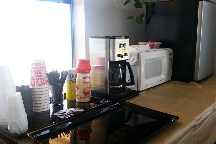 Breakfast/Coffee Service 24 of 30