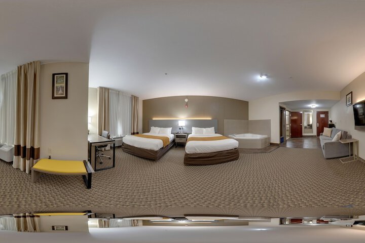 1 King Bed Suite (4 of 17)