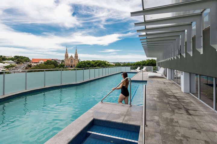 Hotel Pool