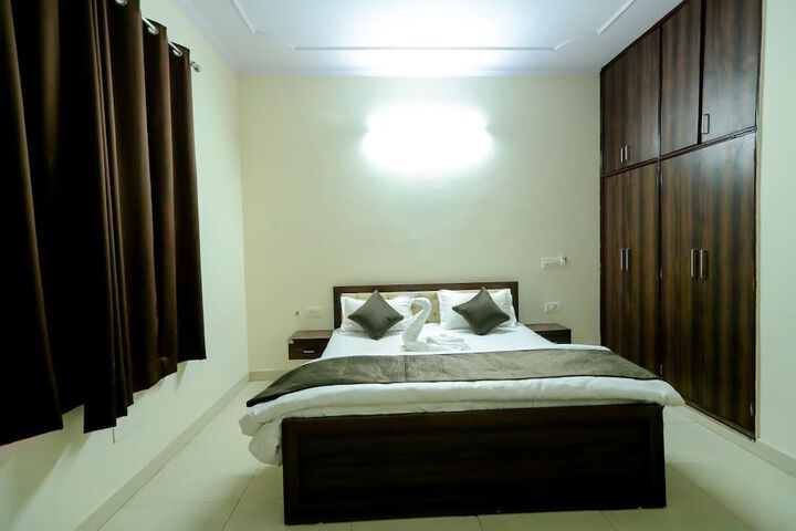 Room 10 of 23