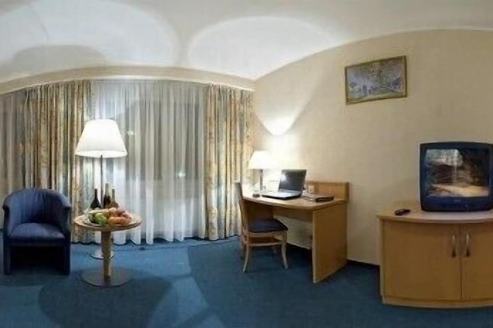 Room 23 of 36