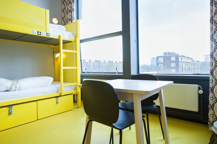 Room 12 of 53