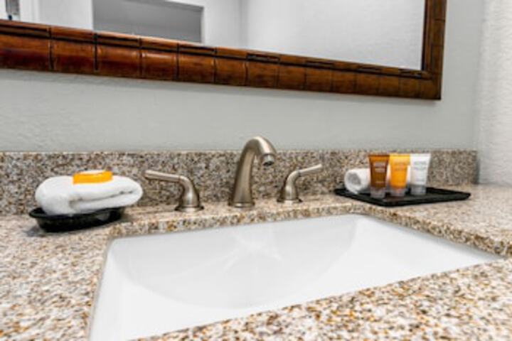 Bathroom sink