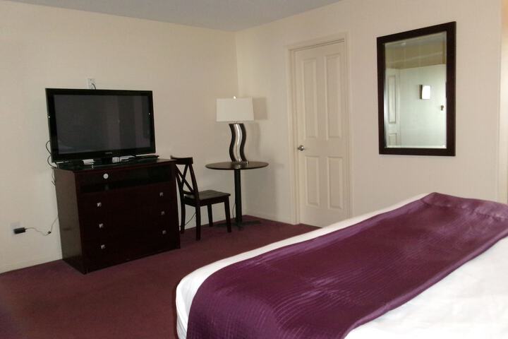 Room 9 of 165