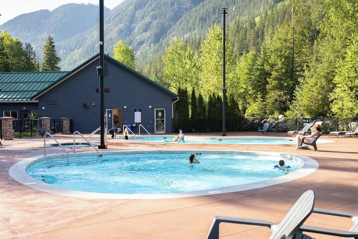 Pool 31 of 45