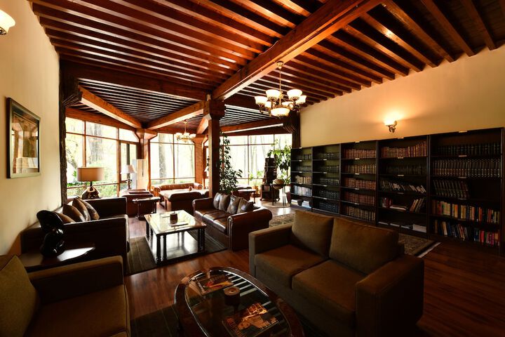 Hotel Interior 120 of 166