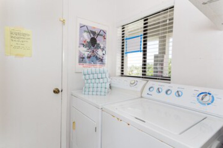 Laundry 11 of 26