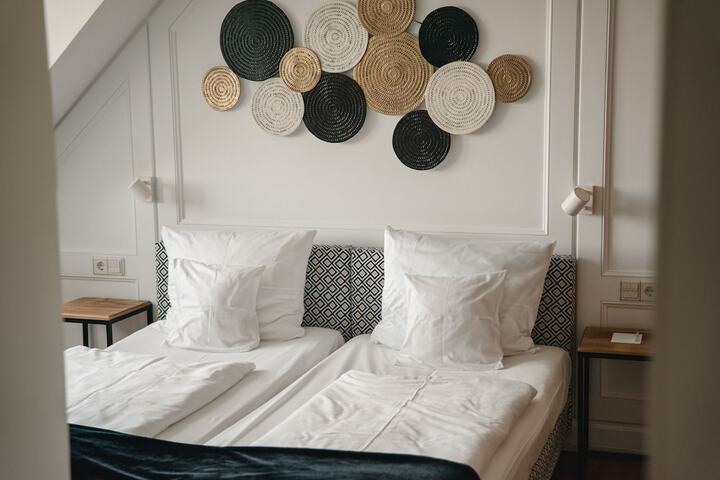 Room 32 of 89