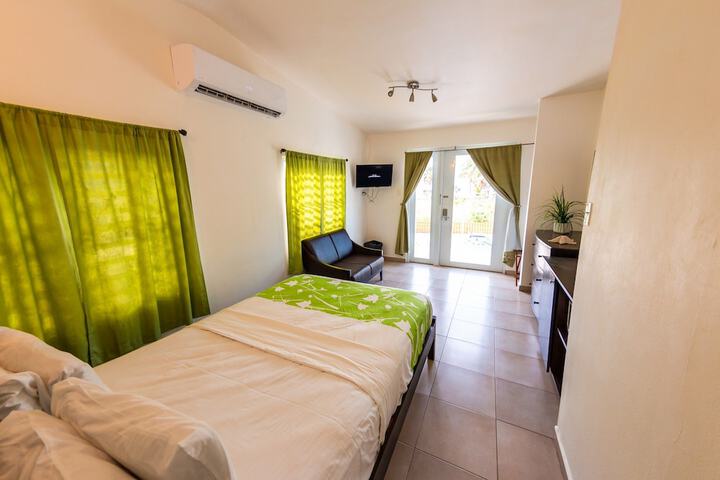Room 22 of 181
