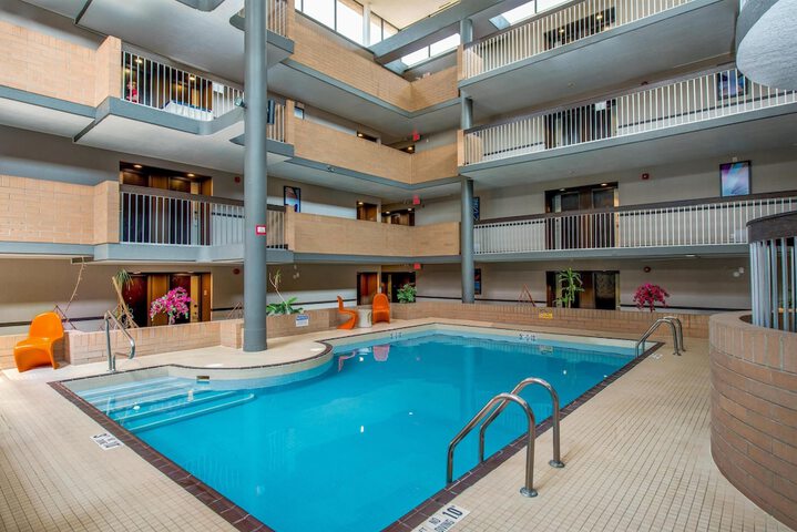 Pool 18 of 41