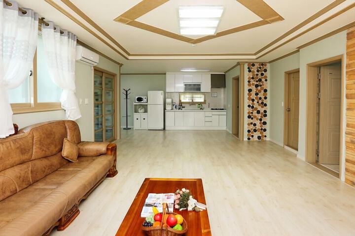 Room 15 of 39
