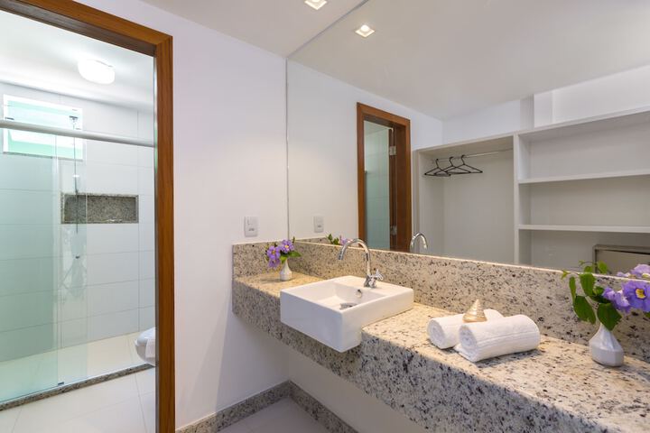 Room 6 of 22