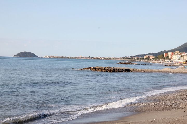 Beach 28 of 38