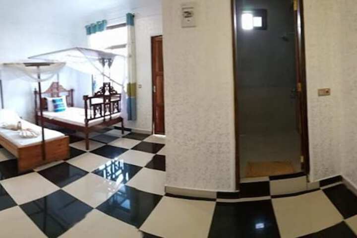 Room 29 of 135