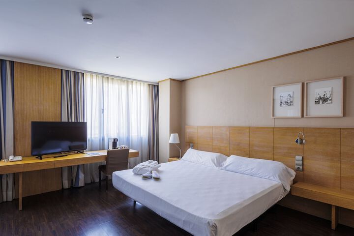Room 26 of 61
