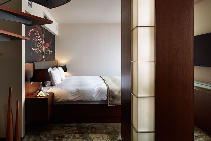 Room 13 of 52
