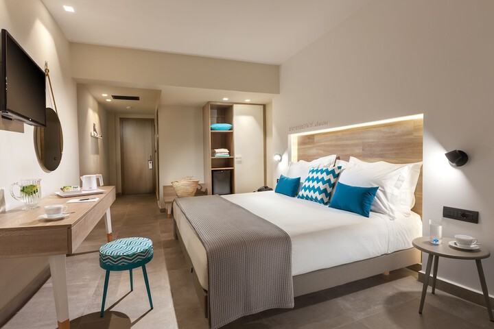 Room 7 of 52