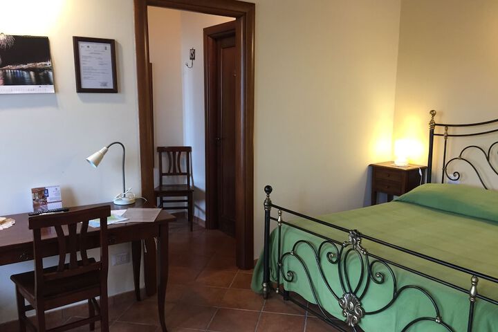Room 8 of 46